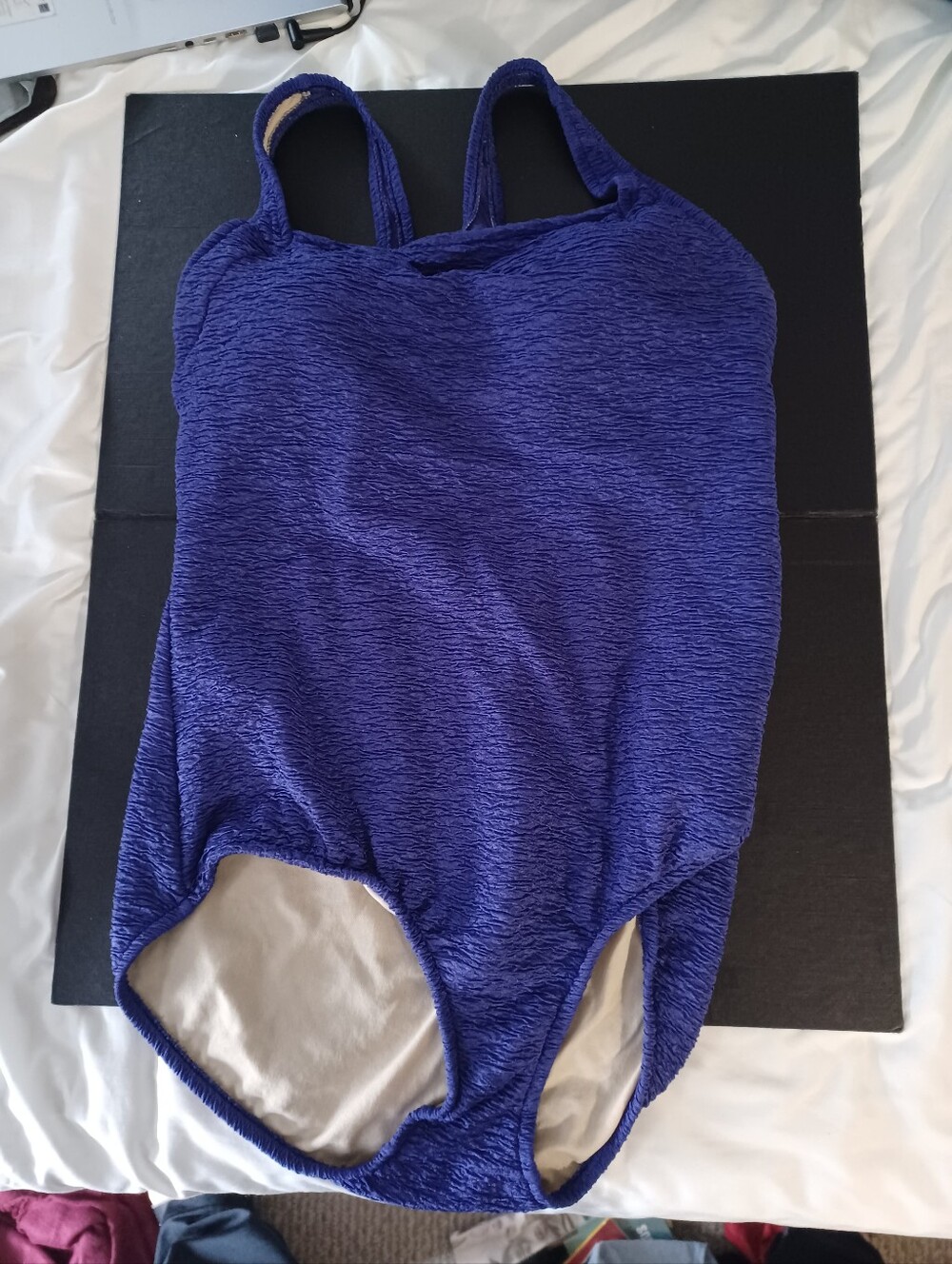 UNBRANDED RN 16687 Purple Textured 1 piece Swimsuit SIZE 18W Padded.  No stains